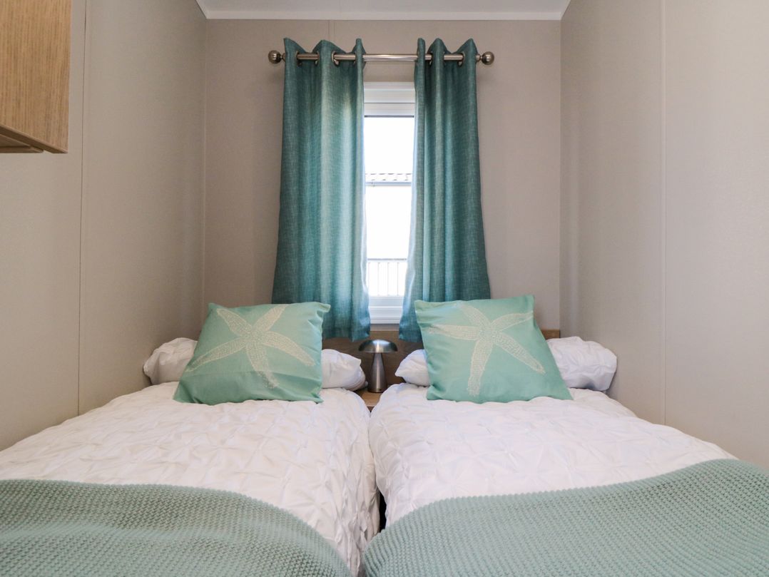 The Beach Retreat at Cayton Bay