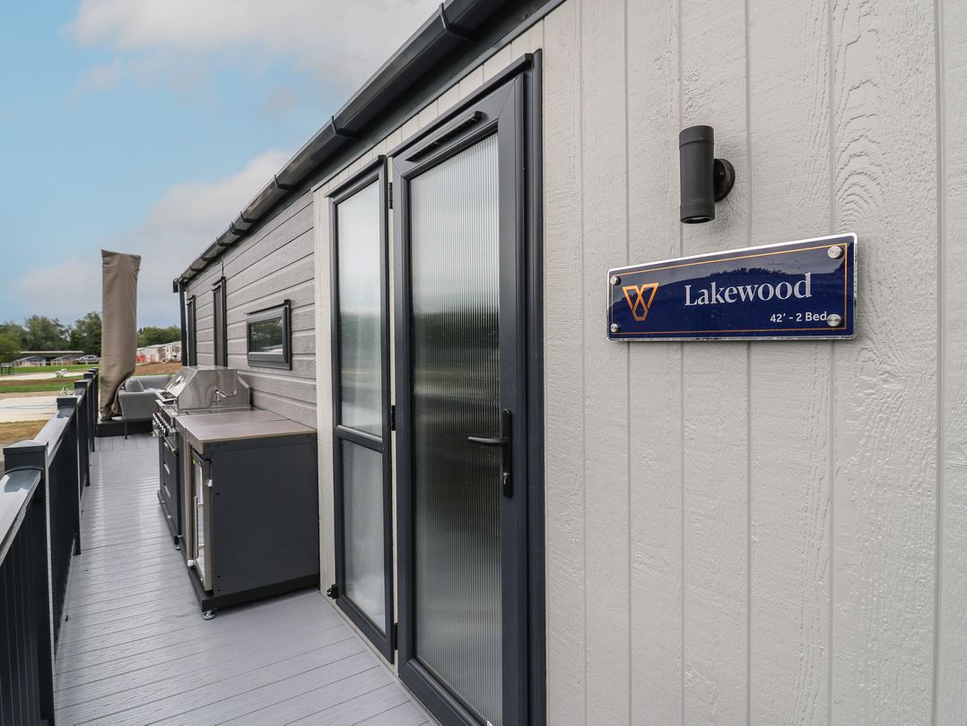 Lakewood Plot 1
