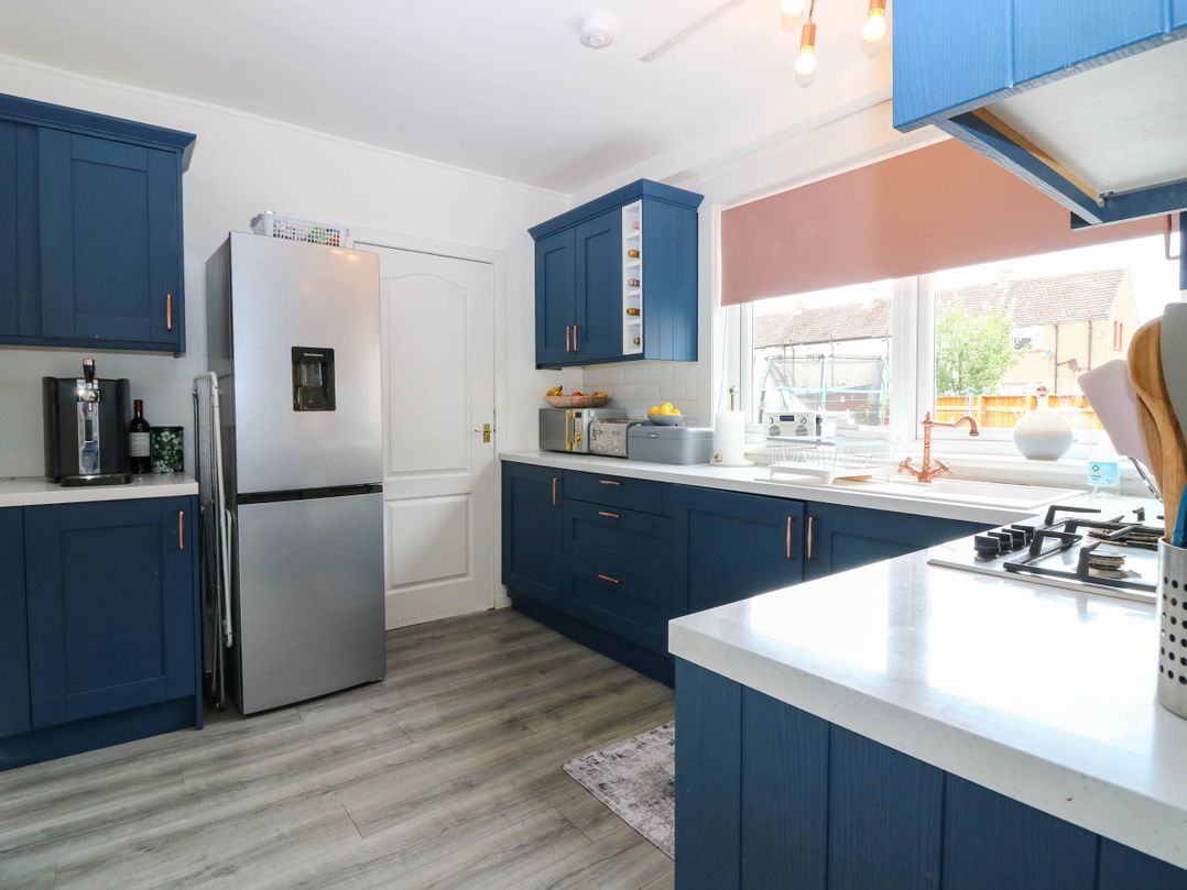 6 Niddrie Marischal Road