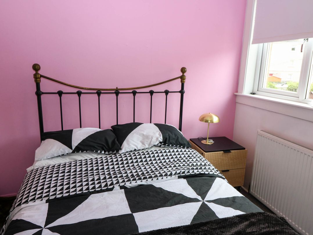 6 Niddrie Marischal Road