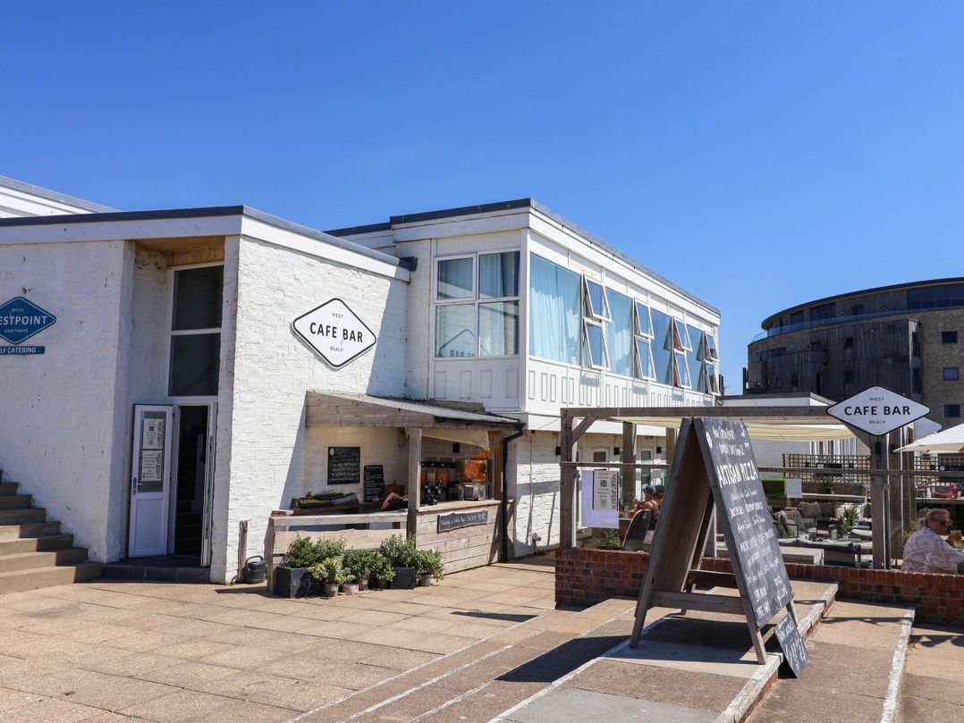 16 Old Shipyard Centre