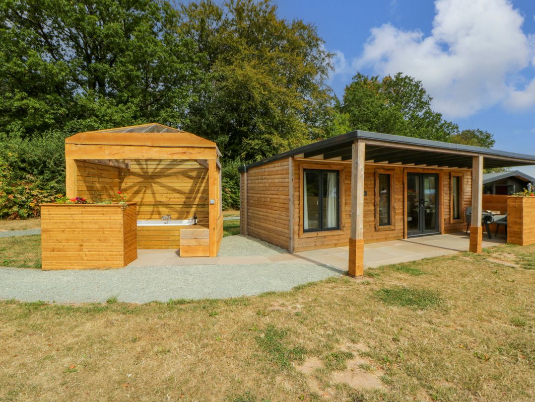 Oak Lodge