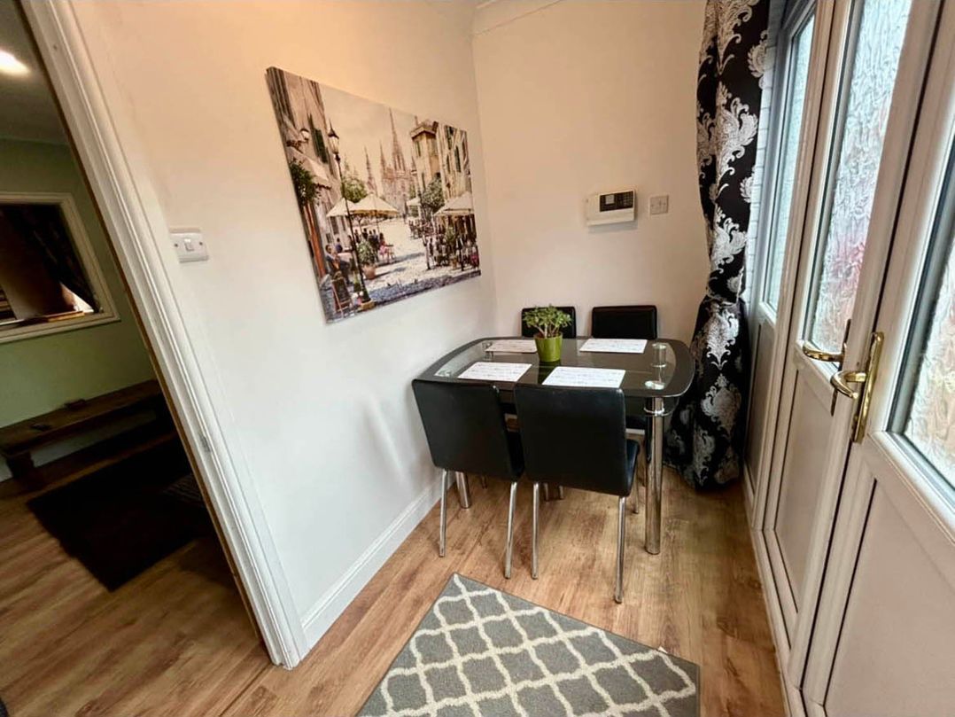 Cosy and secluded brook side lodge