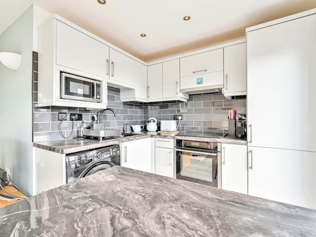 Torpoint Apartment Sleeps4 Seaside Parking
