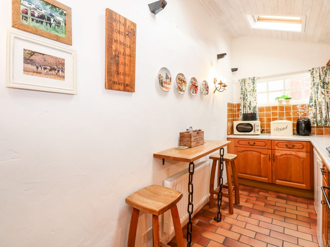 Hollyhedge Cottage