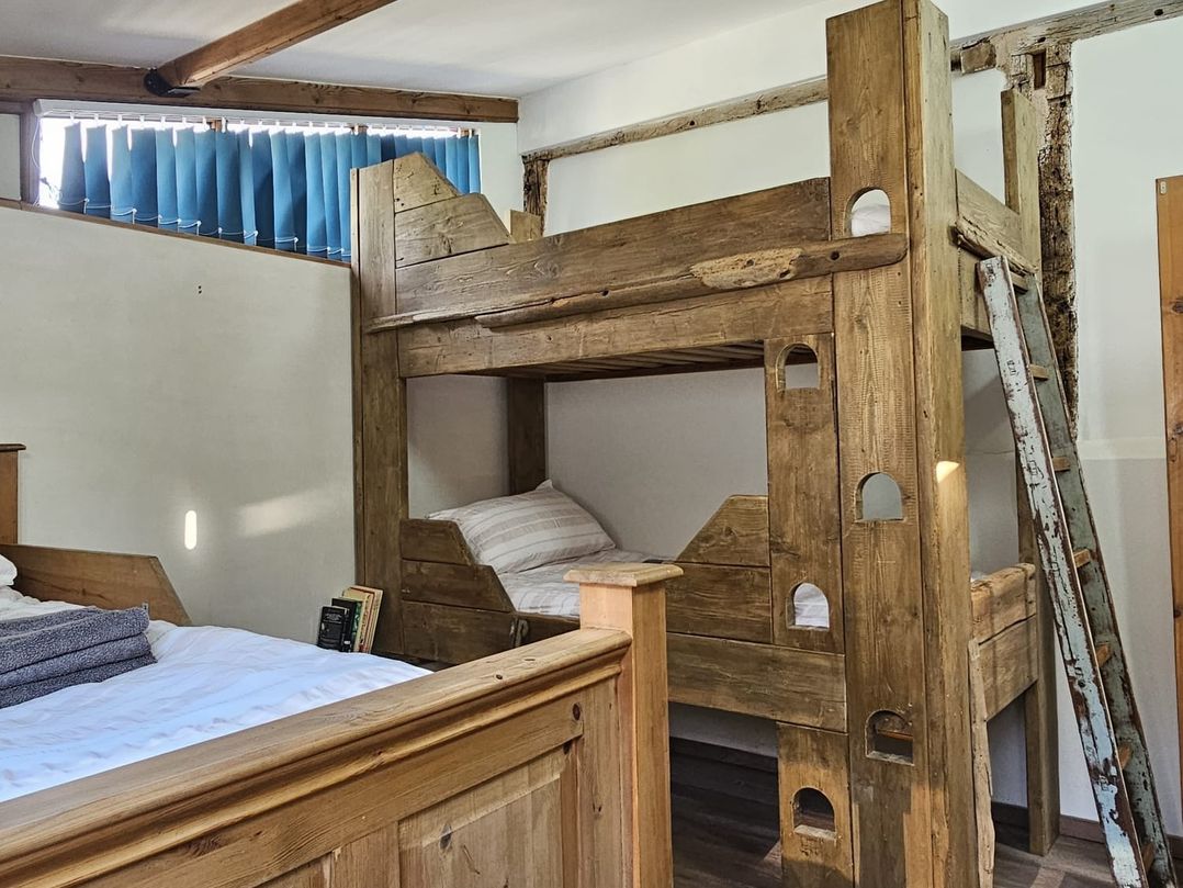 Pet Friendly 3Bed Barn Sleeps 7 Parking Garden