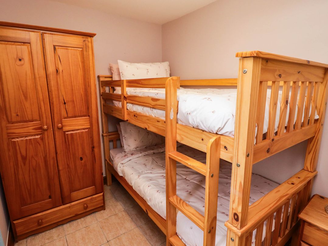 Chalet 242 Carmarthen Bay