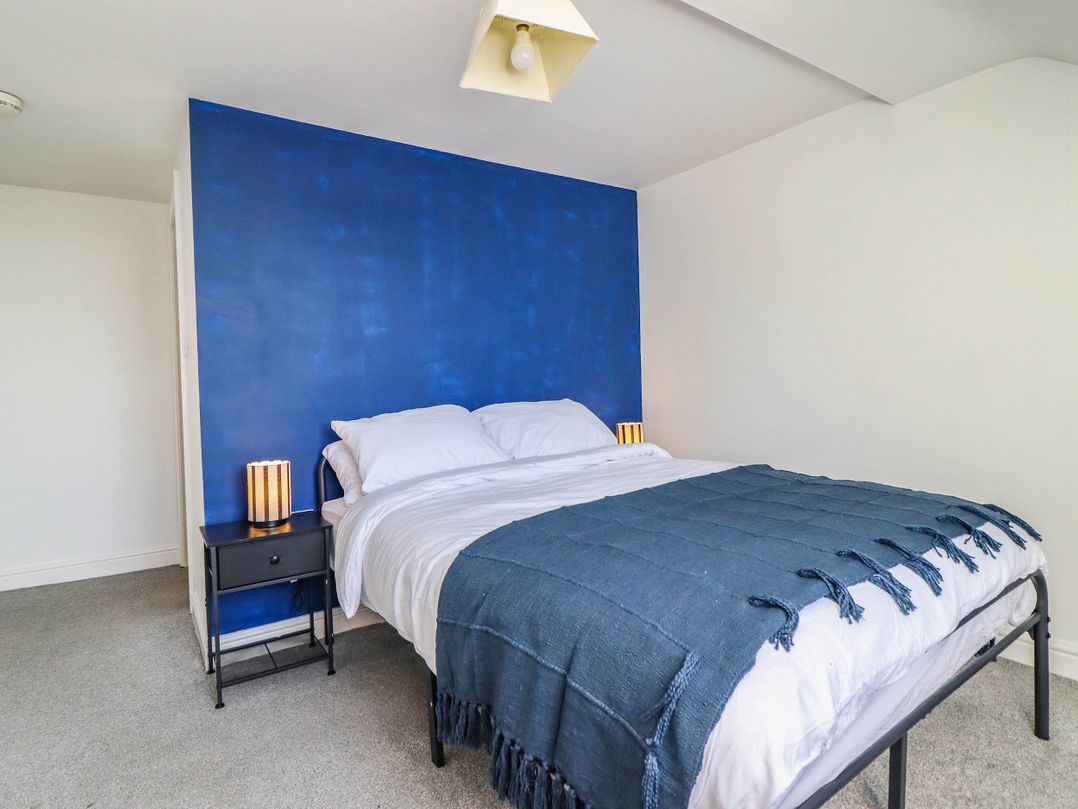 Flat 4 Greenfields