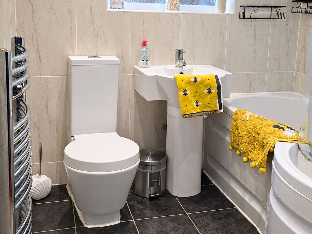 2 Bed Bungalow, Sleeps 4