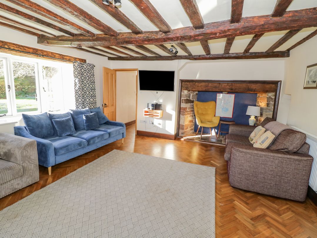 Little Cowarne Court