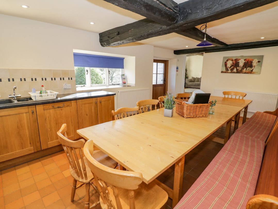 Little Cowarne Court