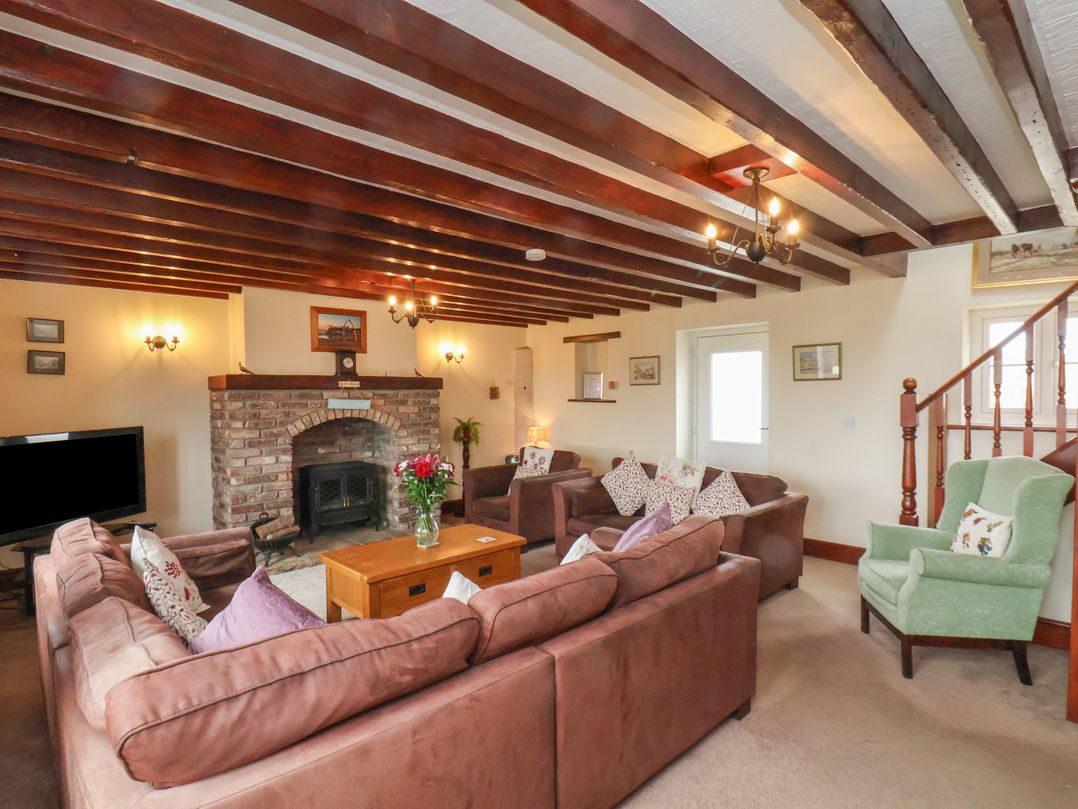 Whalebone Cottage at Broadings Farm