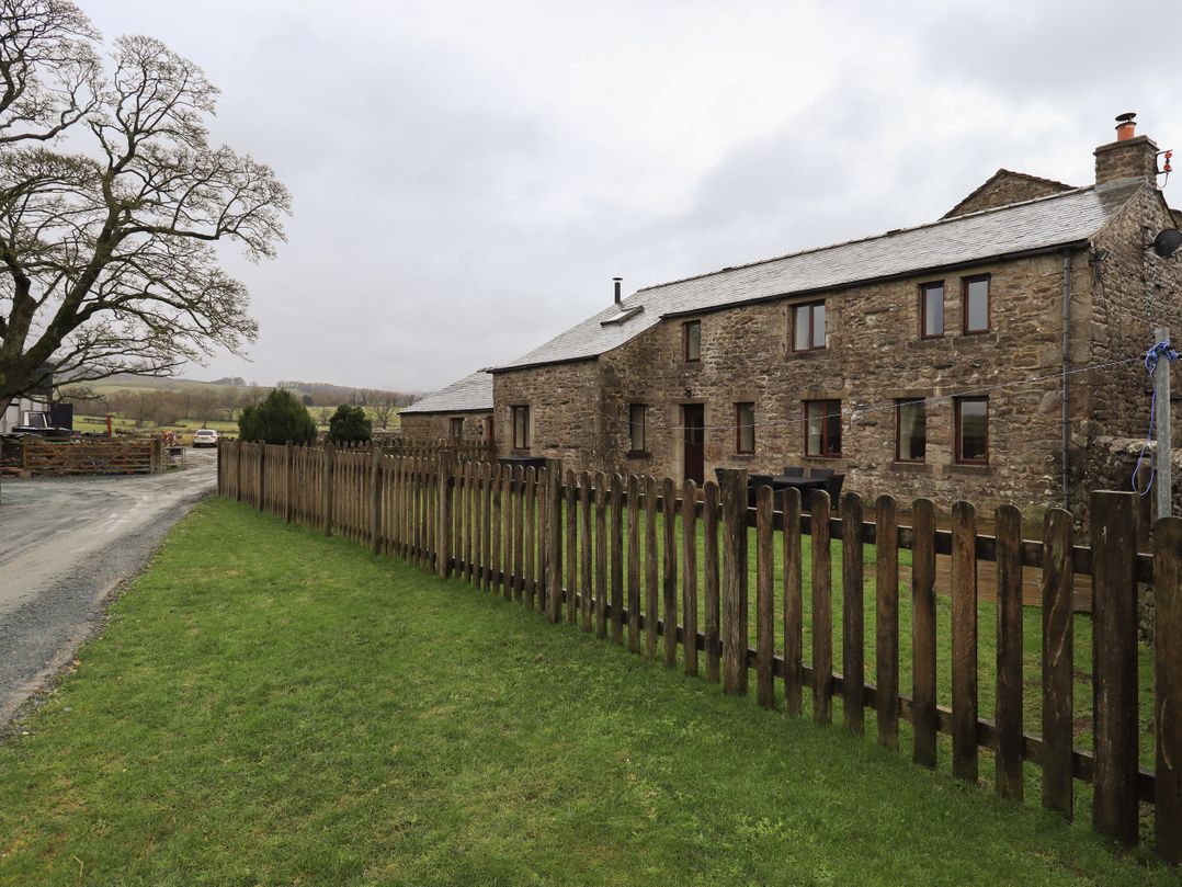 Orcaber Farm Barn