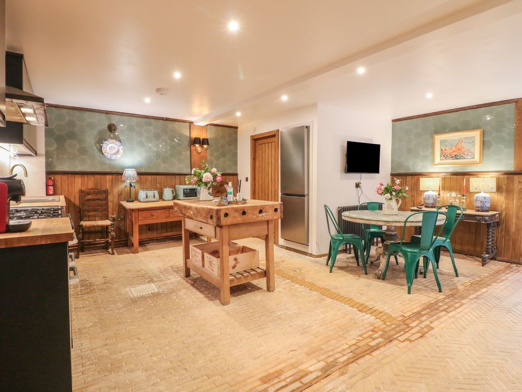 Shrewsbury Lodge