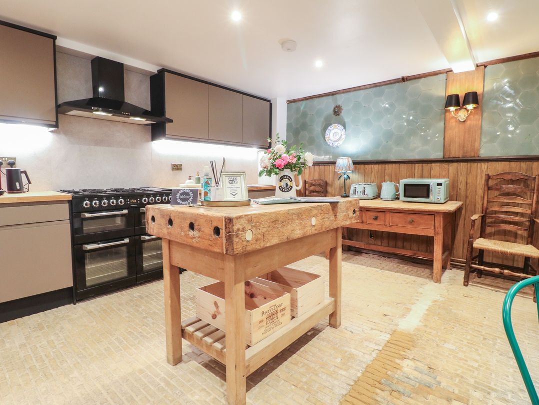 Shrewsbury Lodge