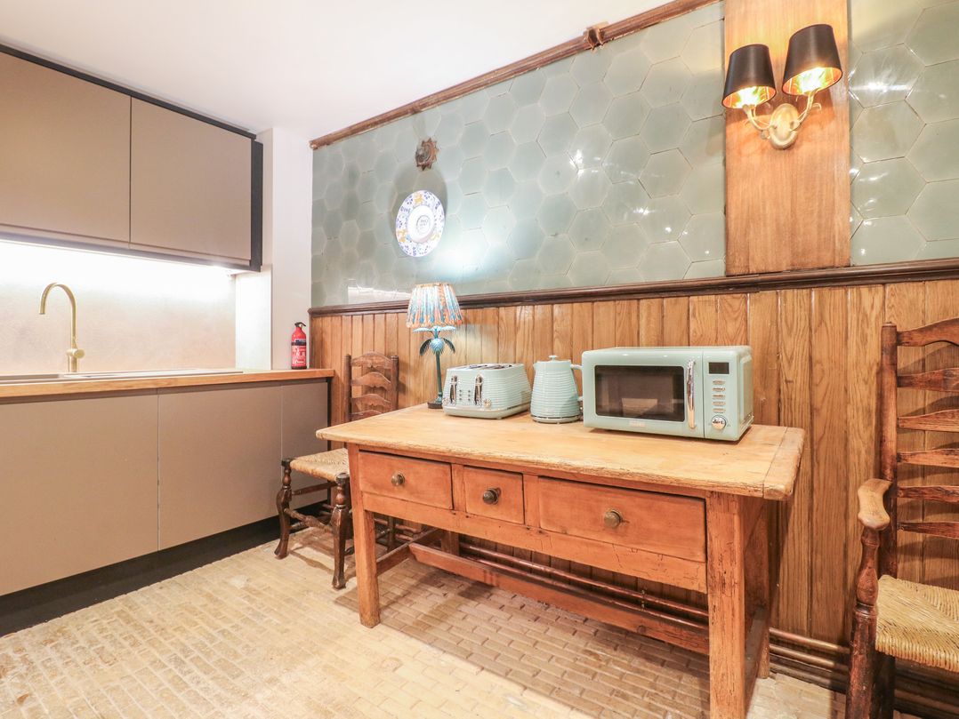 Shrewsbury Lodge