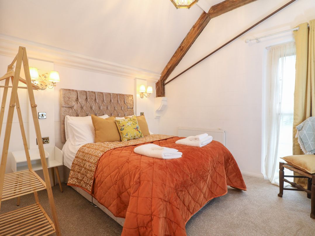 Shrewsbury Lodge