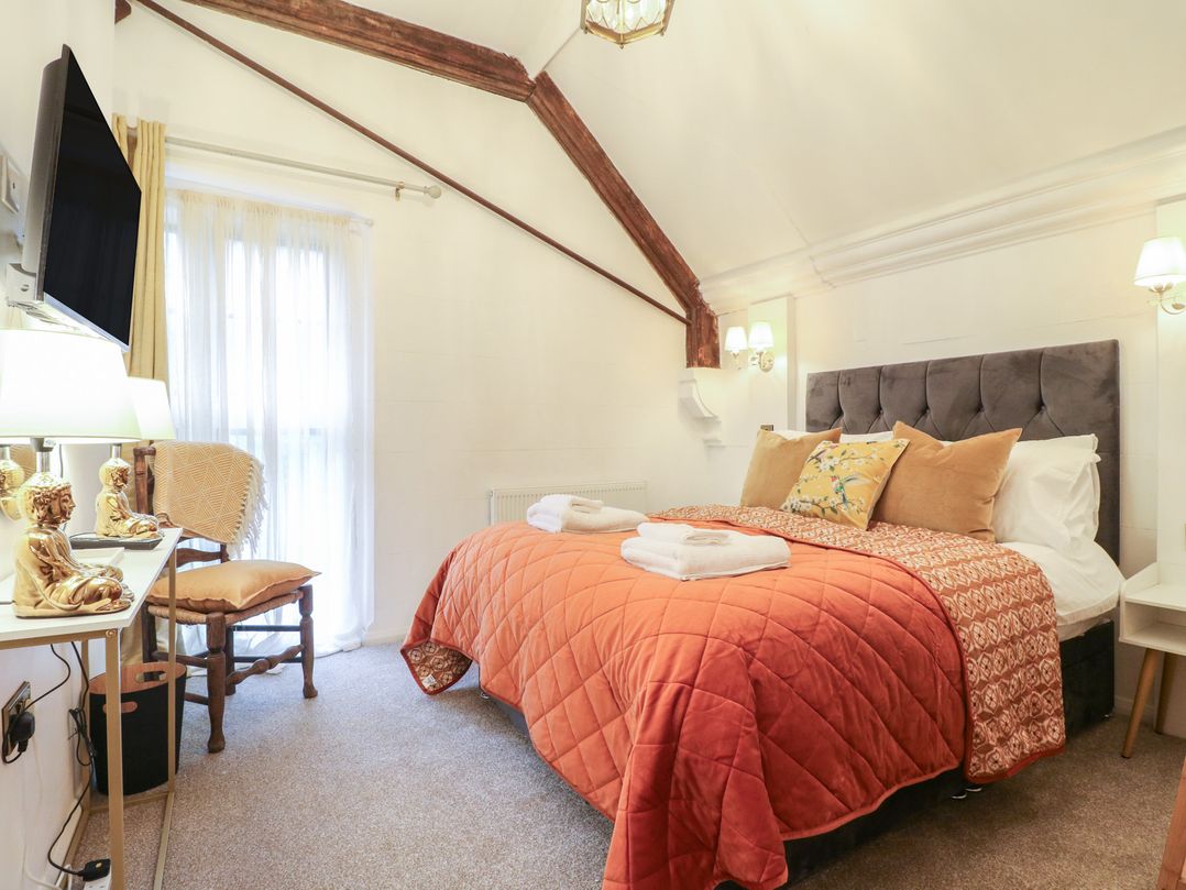 Shrewsbury Lodge