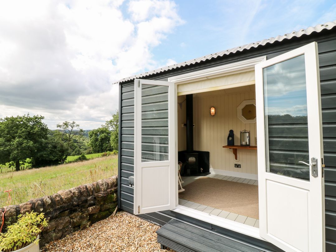 Lucky Cottage