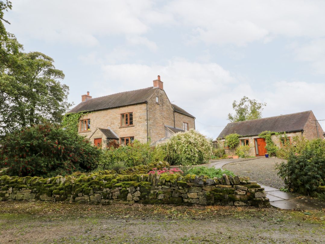 Manifold Cottage