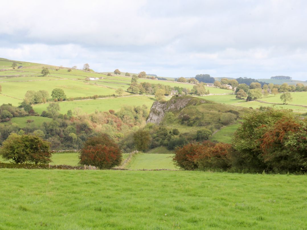 Manifold Cottage
