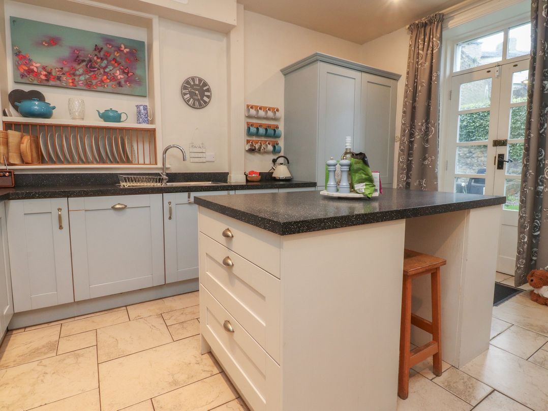 Canalside Cottage