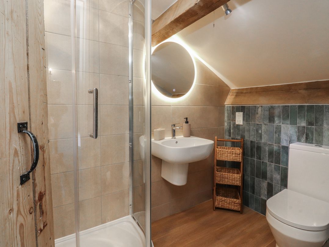 Canalside Cottage