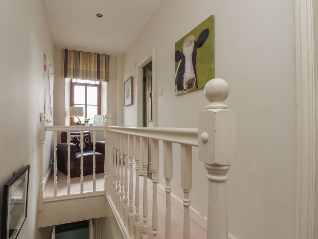 Canalside Cottage