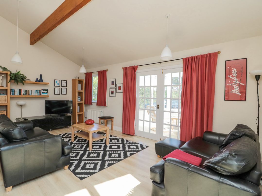 Orchard Lodge