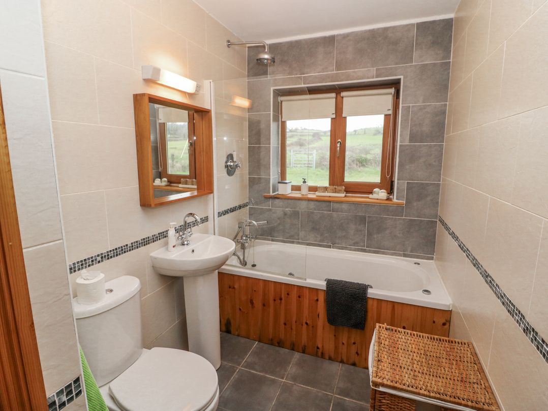 Lough Cluhir Cottage