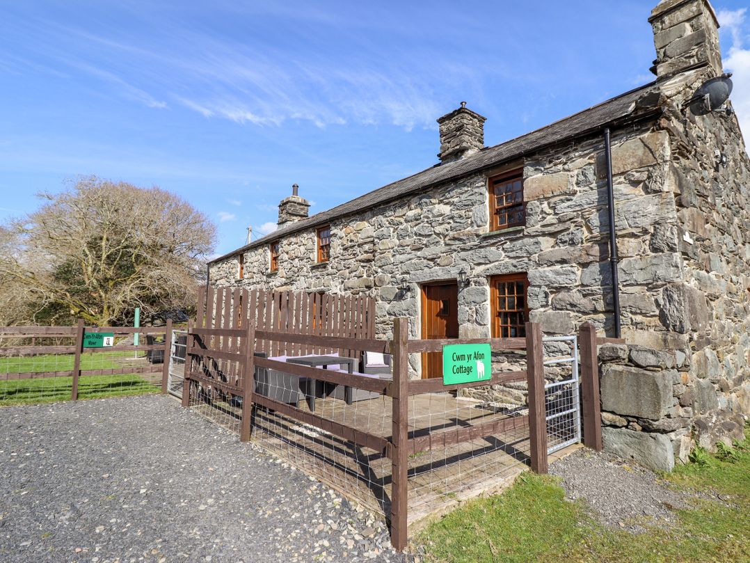 Cwm Yr Afon Cottage