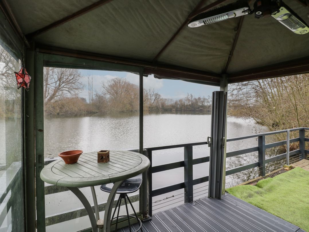 The Lakeside Yurt