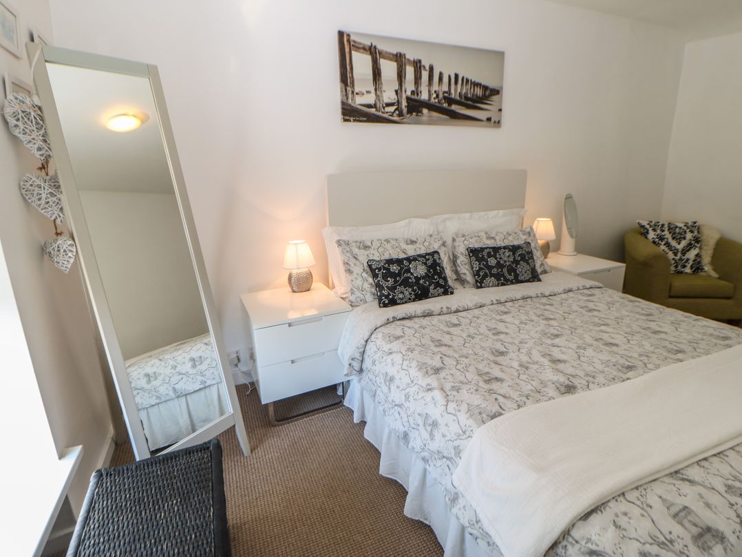 Hollie Cottage
