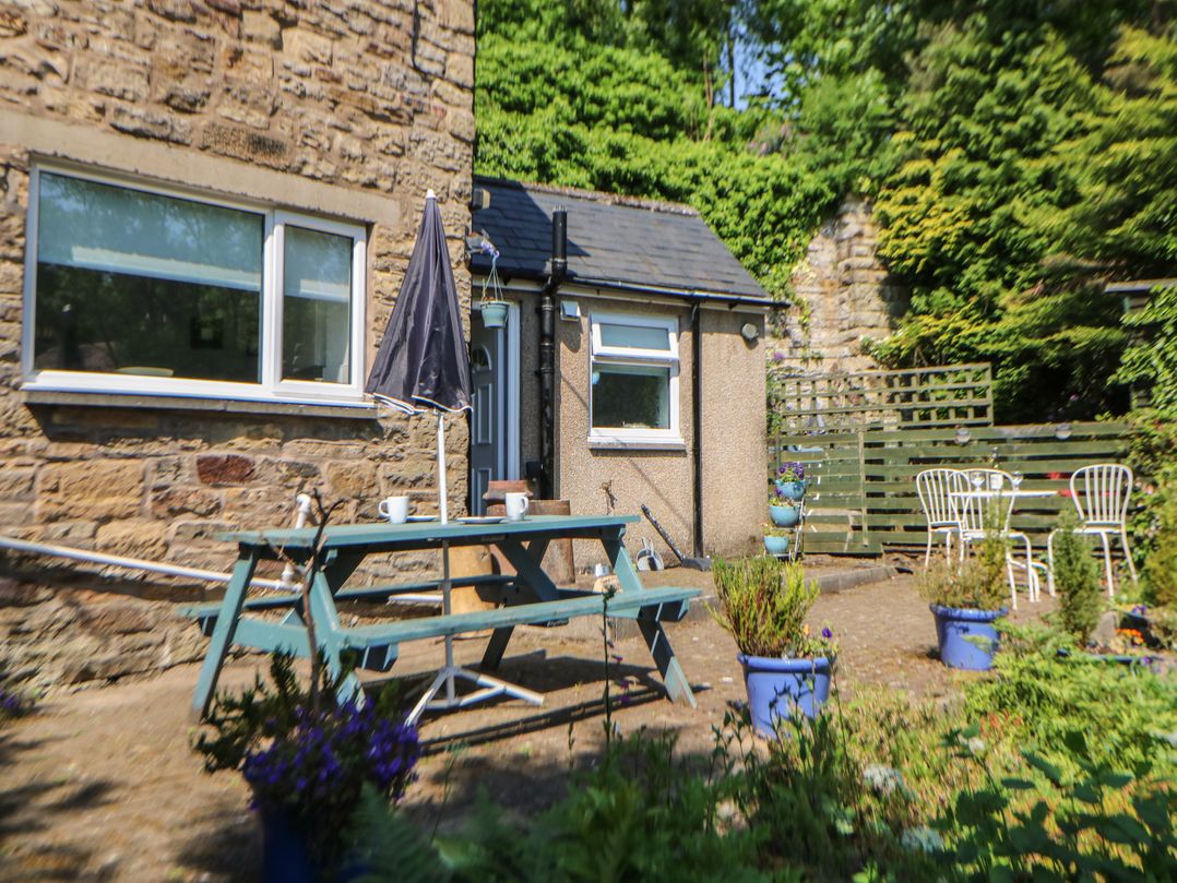 Hollie Cottage