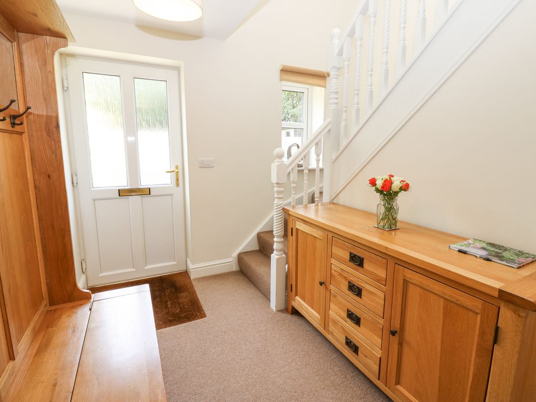 Summer Farm Cottage