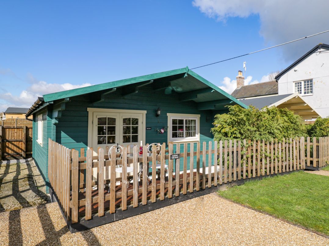 The Nook, Royal Wootton Bassett