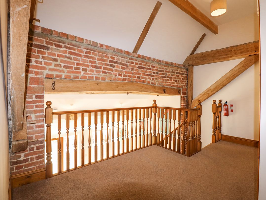 Hadleigh Farm Barn