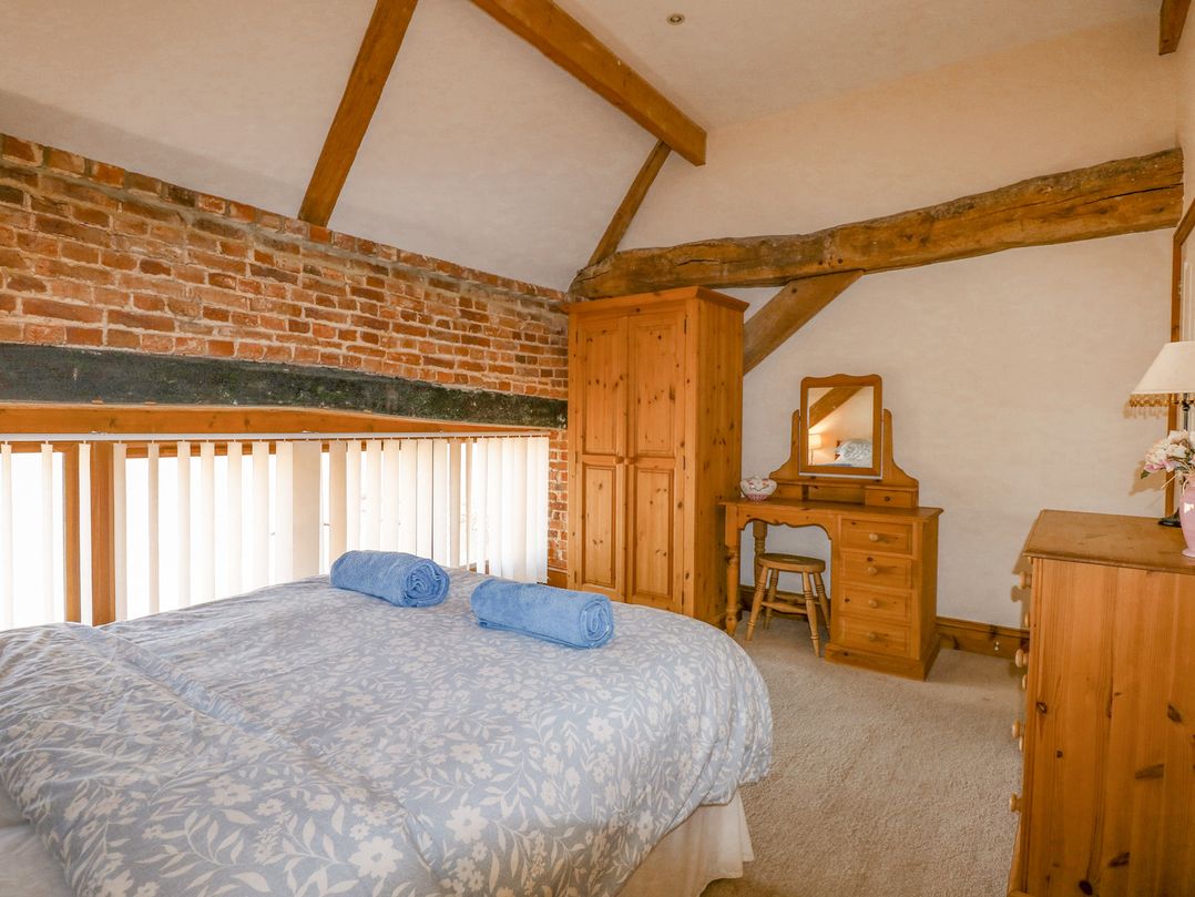 Hadleigh Farm Barn