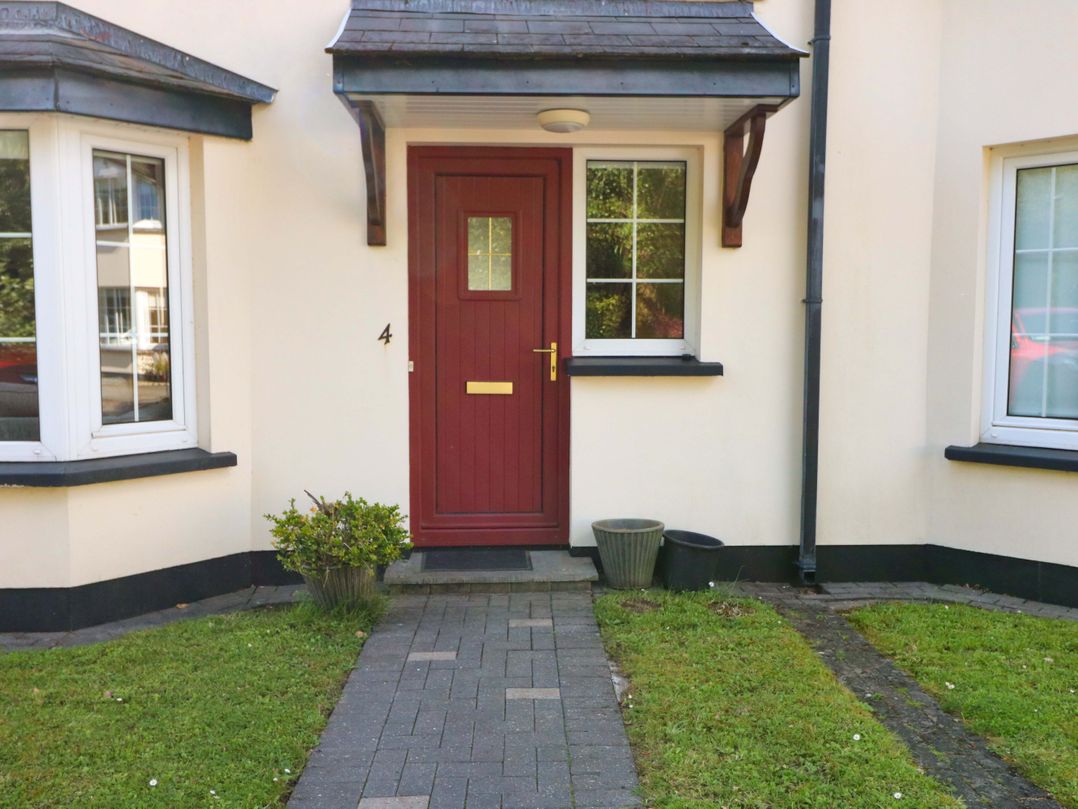 No. 4 Lansdowne Village
