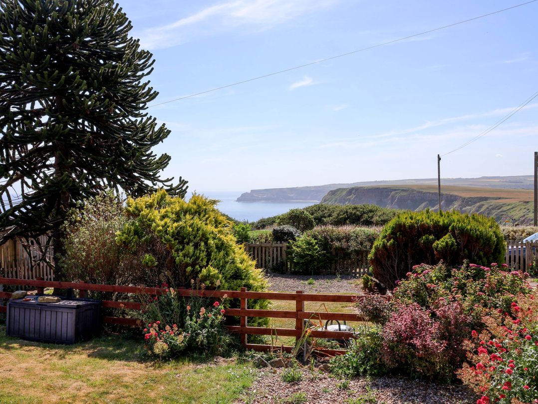 4 Cliff Cottages