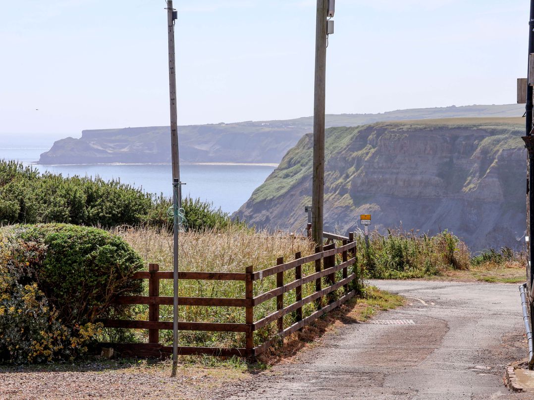 4 Cliff Cottages