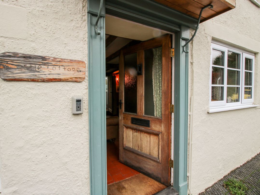 Castle Cottage
