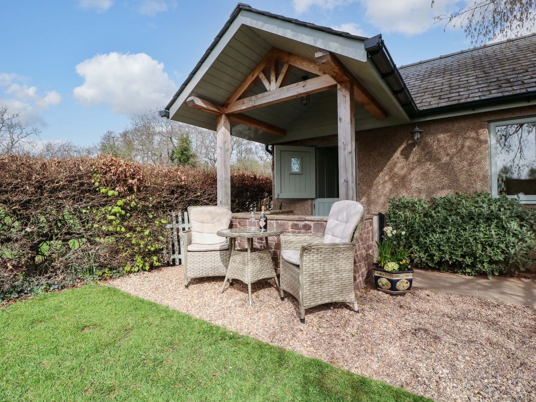 The Lodge, Lower Trefedw