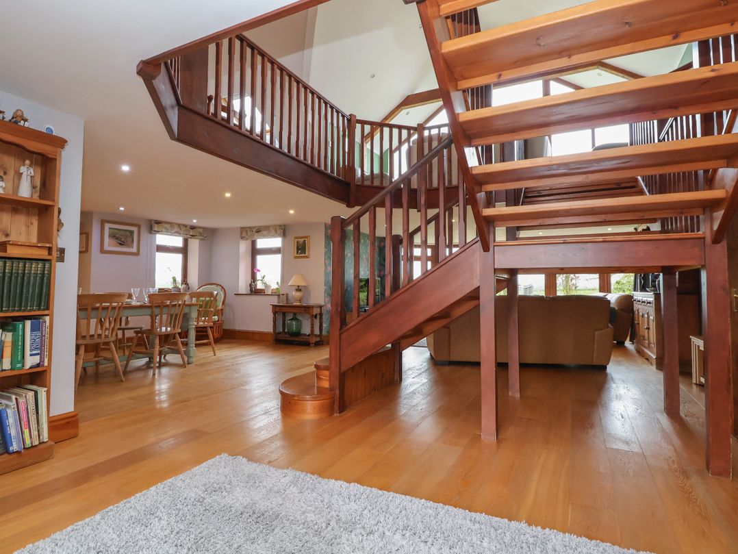 Lake View Cottage