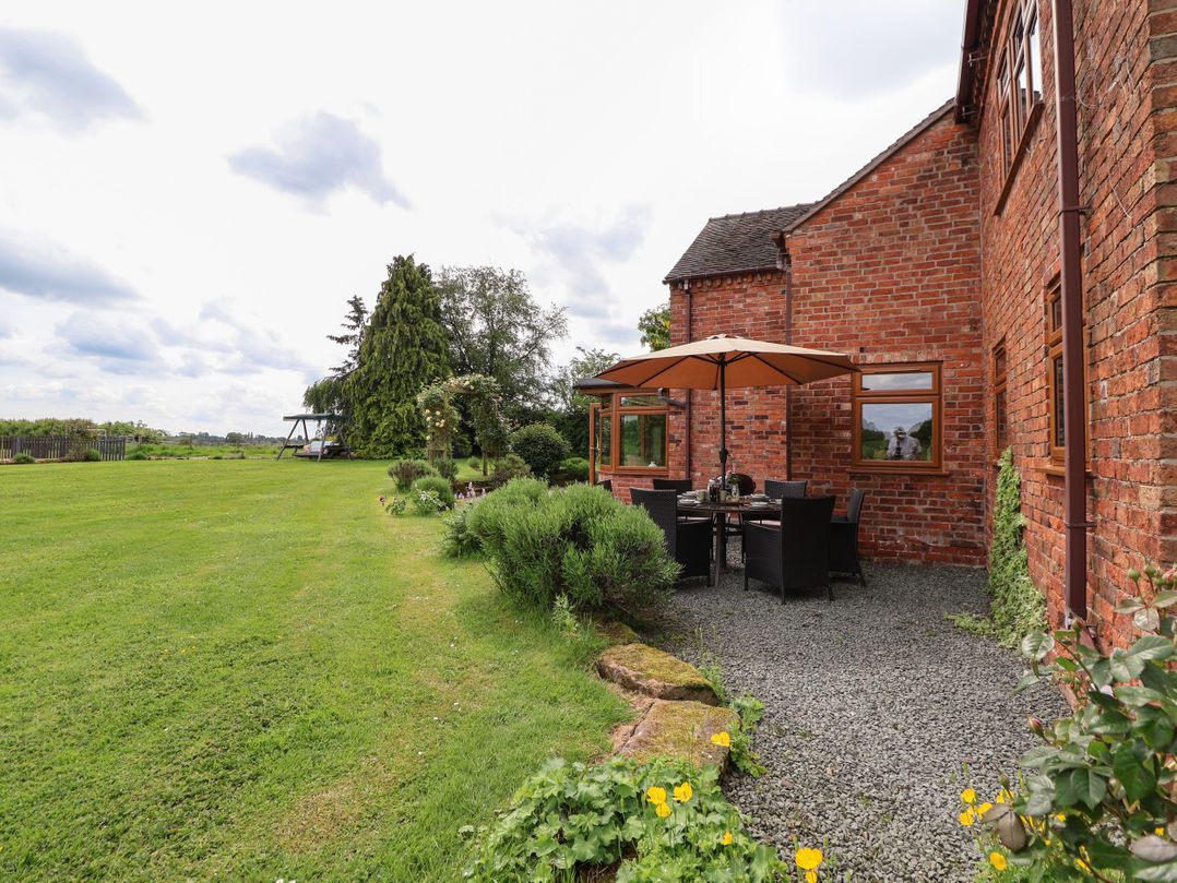Lake View Cottage