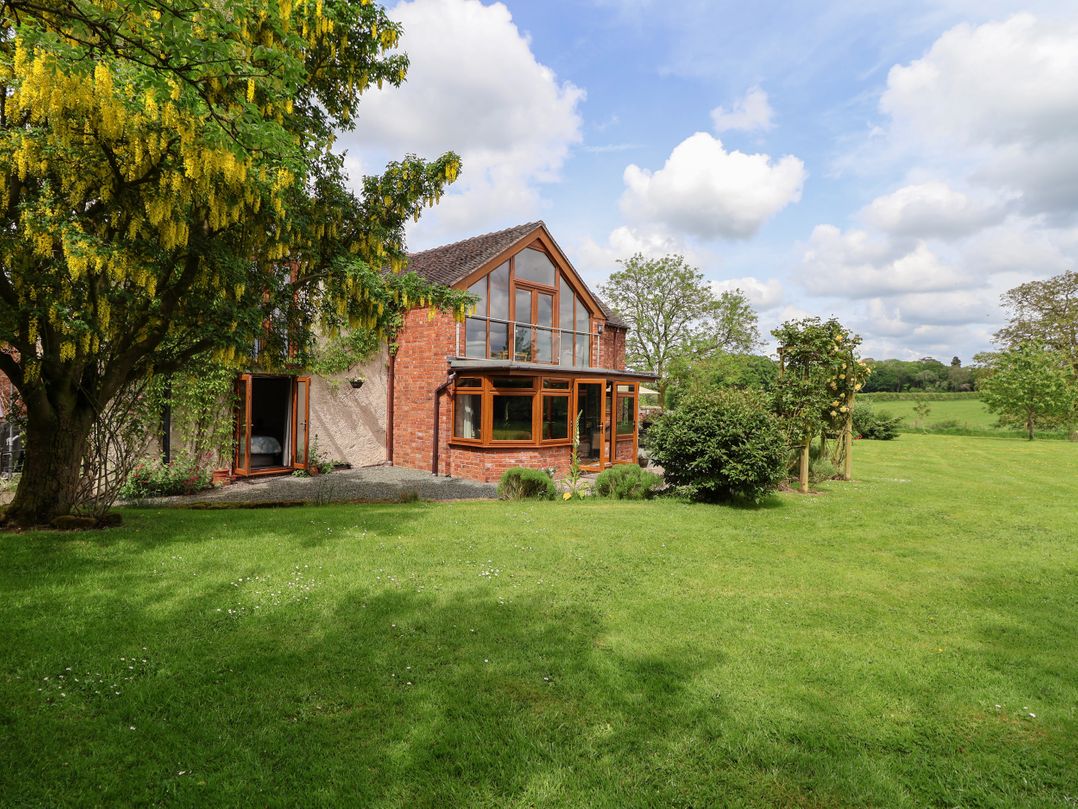 Lake View Cottage