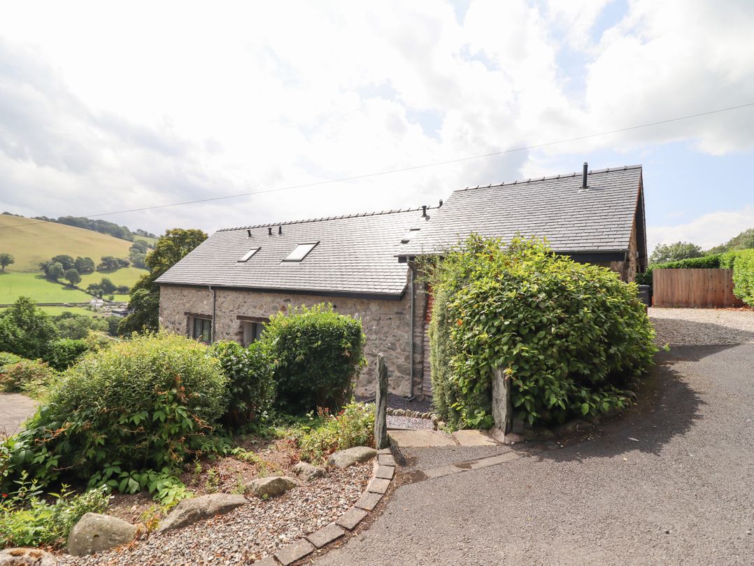 Ysgubor Tyddyn Isaf