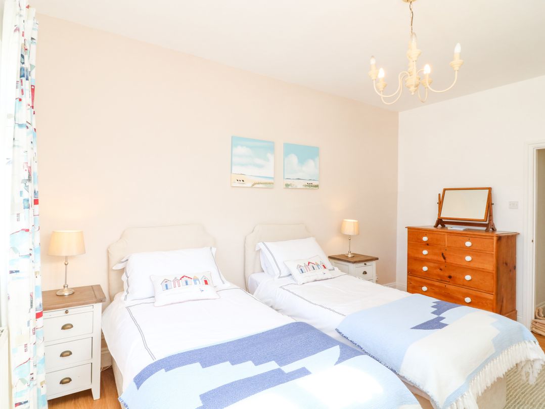 Marine Cottage