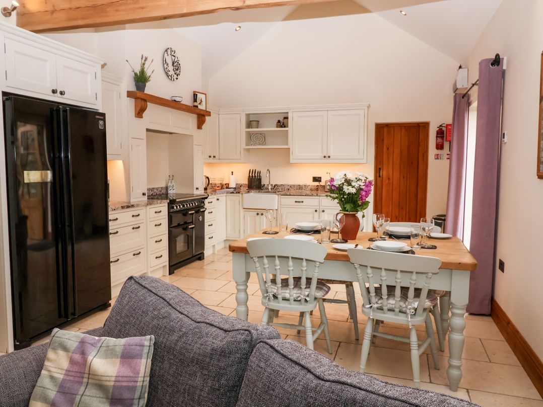 Mistal Cottage