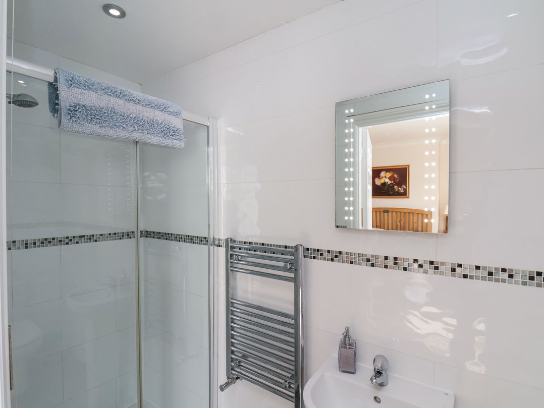 Mayfield Manor